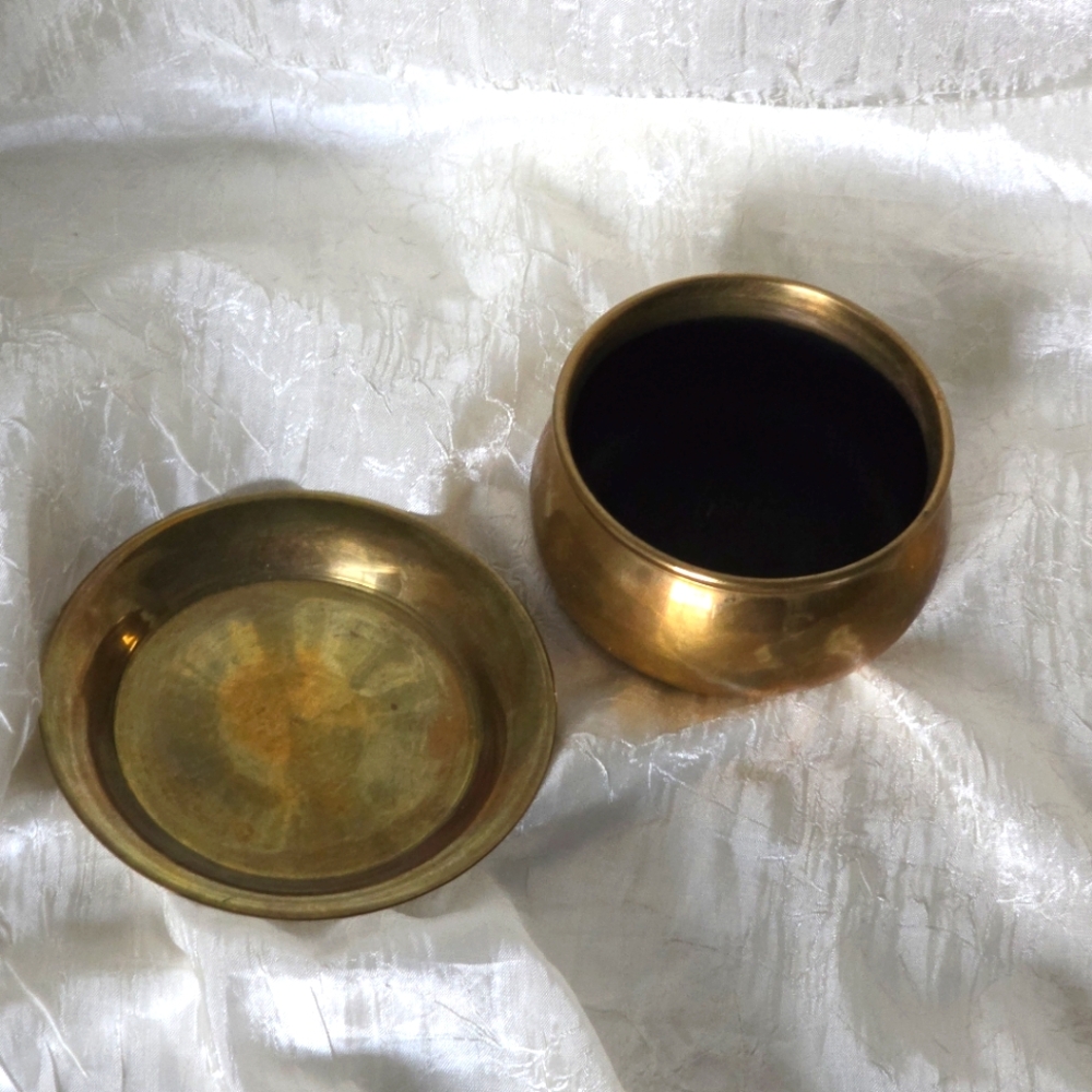 Vintage Brass Bowl and Saucer/Lid - Picture 4 of 12